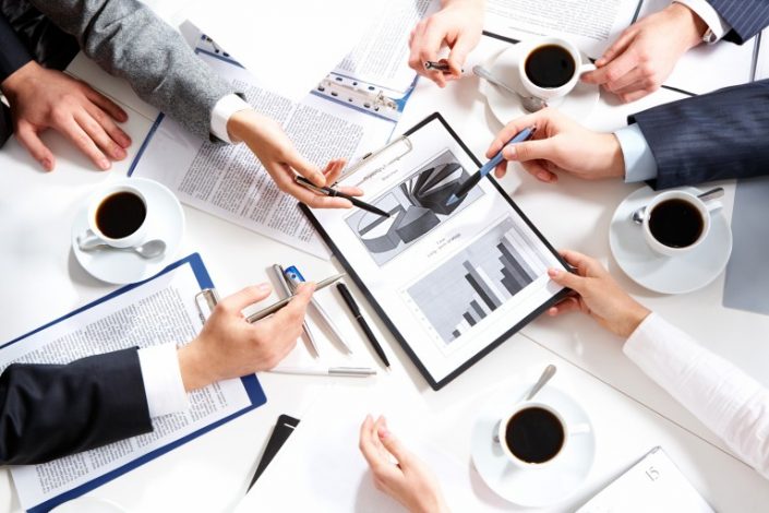 Team-Meeting-768×512